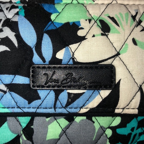 Vera Bradley Bag - Picture 2 of 3